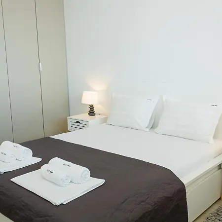 Sea View 1bd Modern Flat In Chayka Appartement